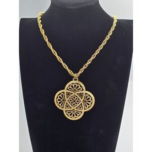 Vintage Crown Trifari Celtic Knot Large Pendant Necklace Fillagree Gold Tone 28"